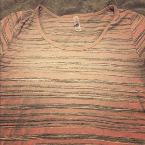LulaRoe classic tee